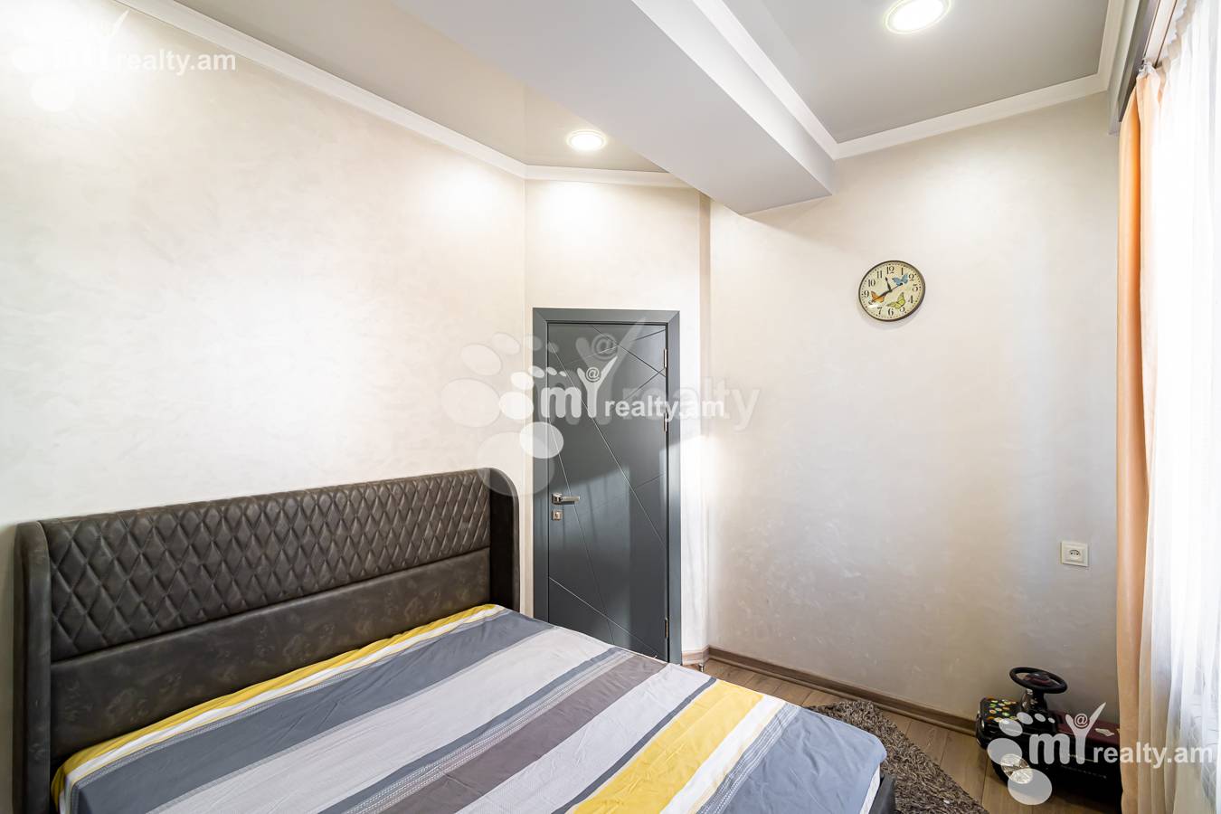 3 bedroom apartment for sale Antarayin St, Center Yerevan, 154190