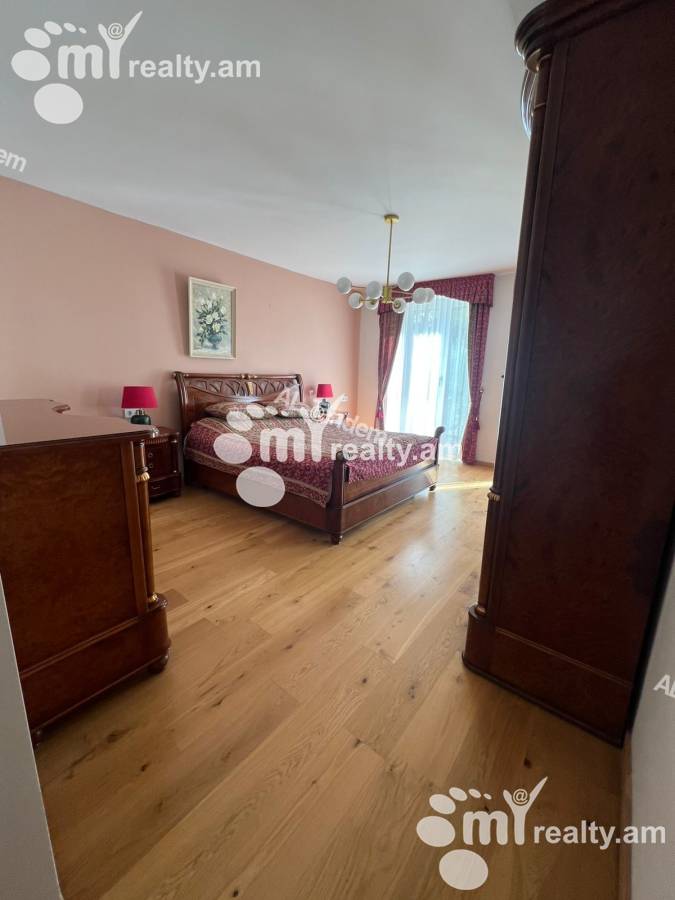Снять 4 комнатную квартиру Мамиконянц ул, Арабкир Ереван, 158202