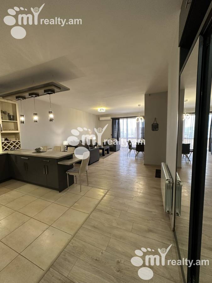 4 bedroom apartment for rent Antarayin St, Center Yerevan, 156196