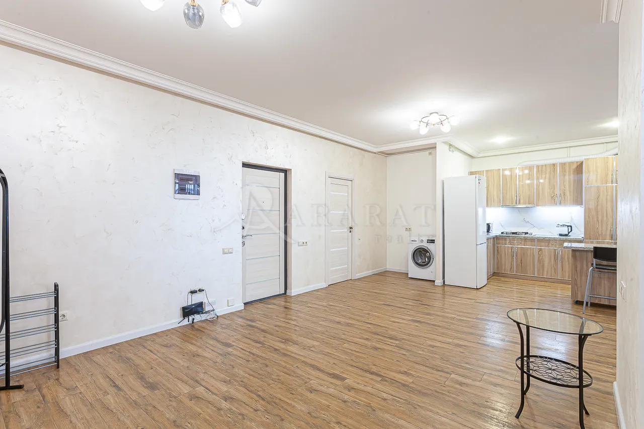 3 bedroom apartment for rent Teryan St, Center Yerevan, 158702