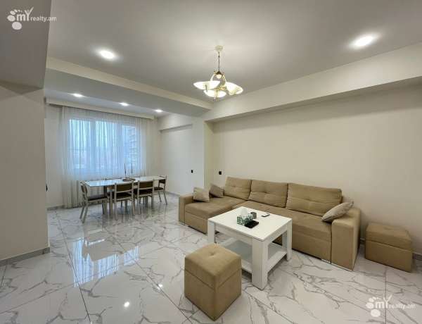 varcov-bnakaran/3-senyakanoc/Tigran+Mets+Ave/Center/Yerevan