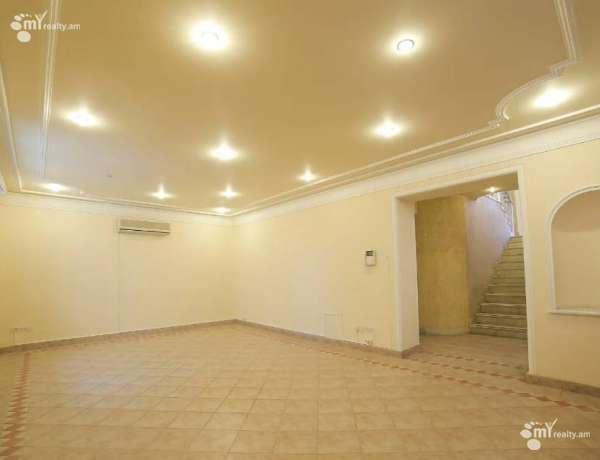 arandznatun-vardzakalutyun-Yerevan-Arabkir