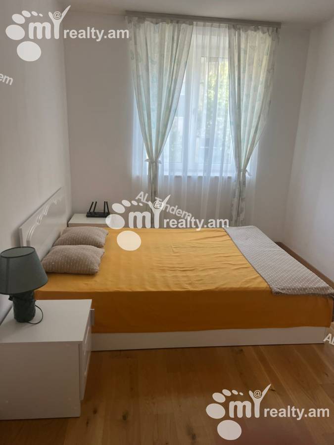 3 bedroom apartment for sale خیابان مامیکونیانتس, عربگیر ایروان, 158201