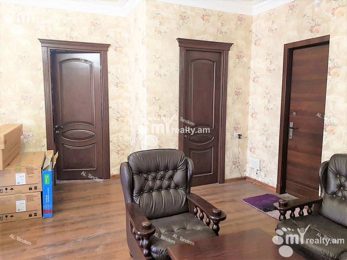 Купить 2 комнатную квартиру Чаренц ул, Центр Ереван, 122693