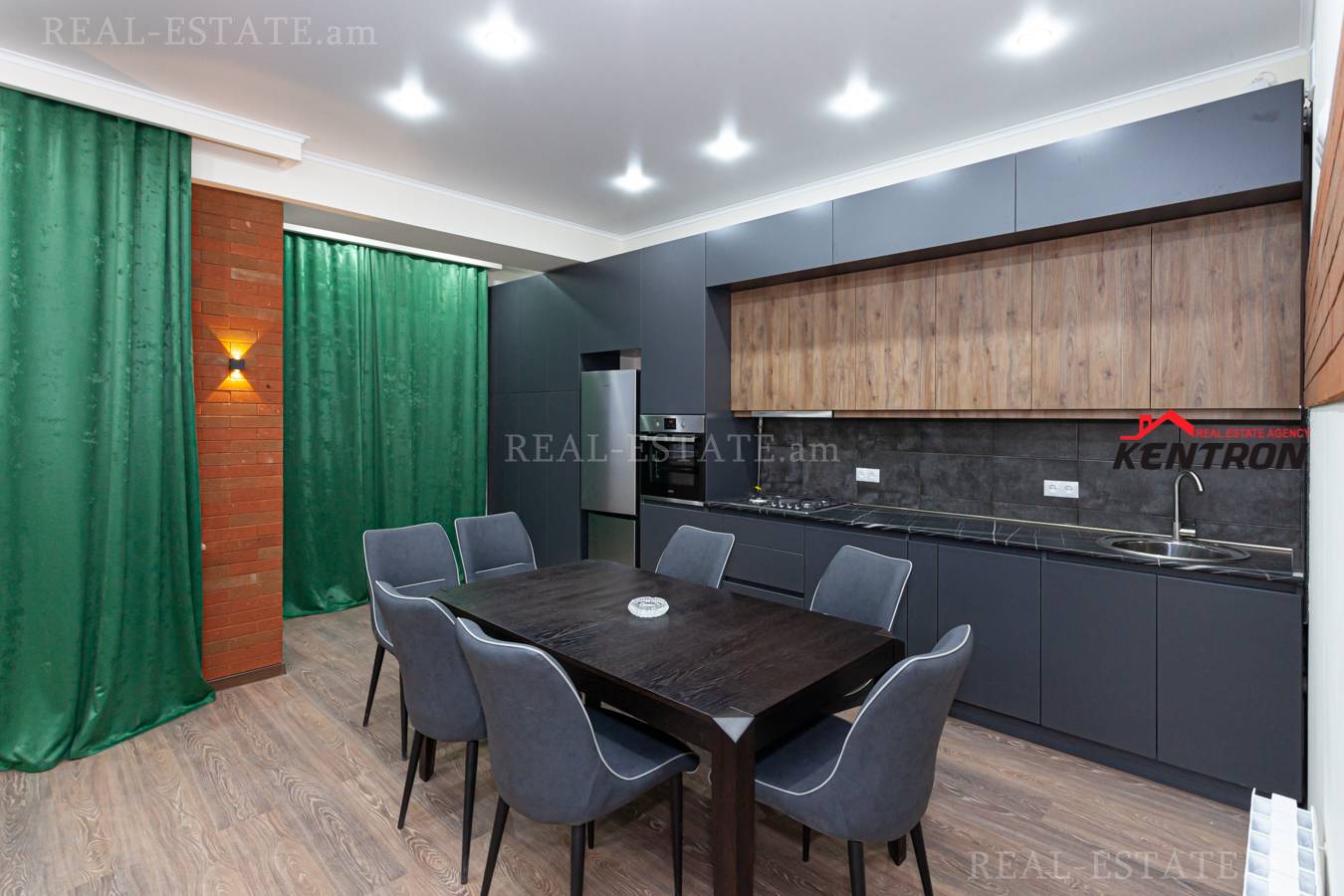 3 սենյականոց բնակարան  Գ. Հովսեփյան փող, Նորք-Մարաշ Երևան, 131969