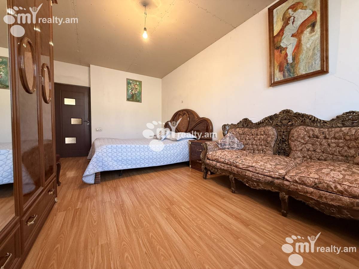 4 bedroom apartment for sale Vardanants St, Center Yerevan, 156665