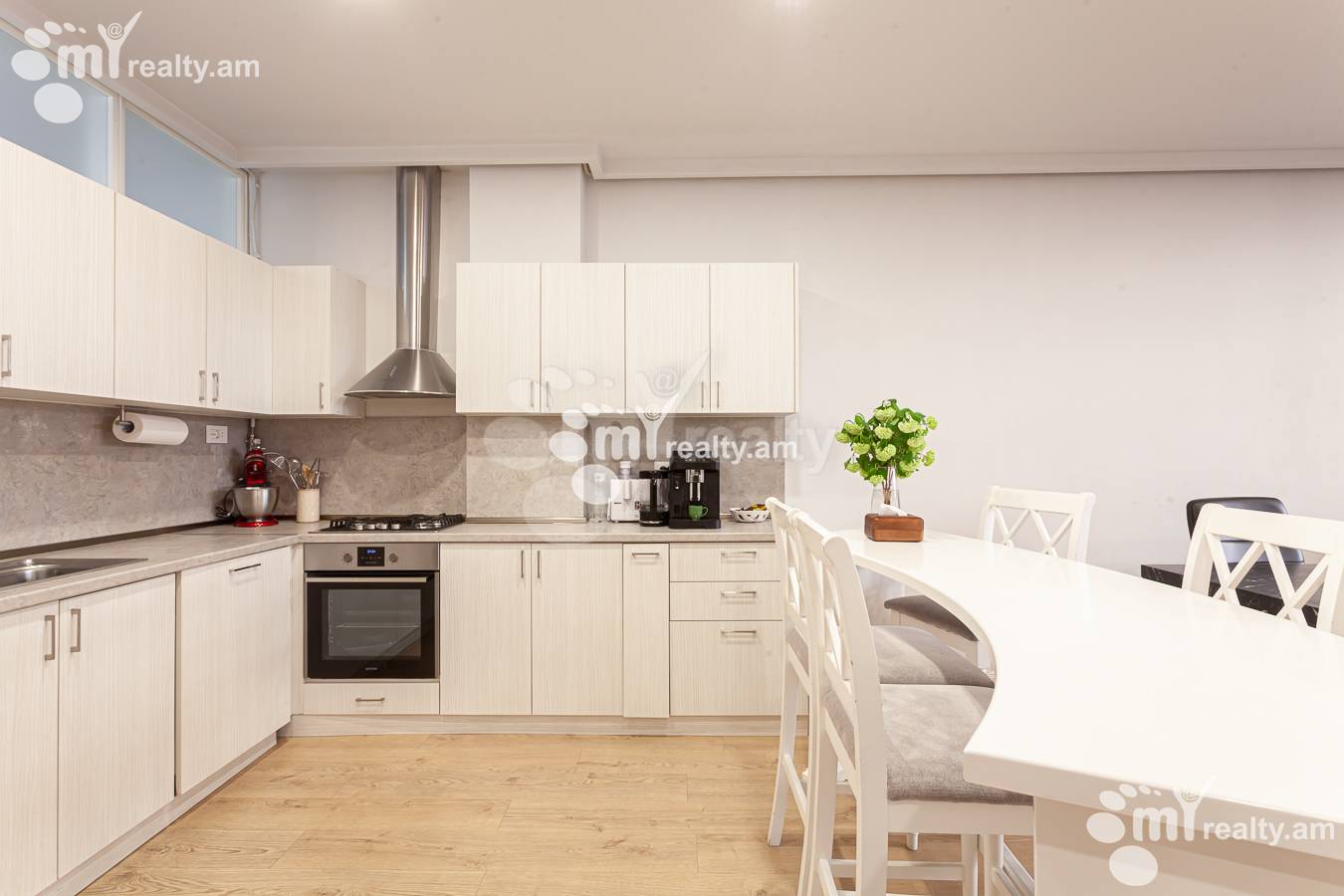 3 bedroom apartment for sale Aram St, Center Yerevan, 155987