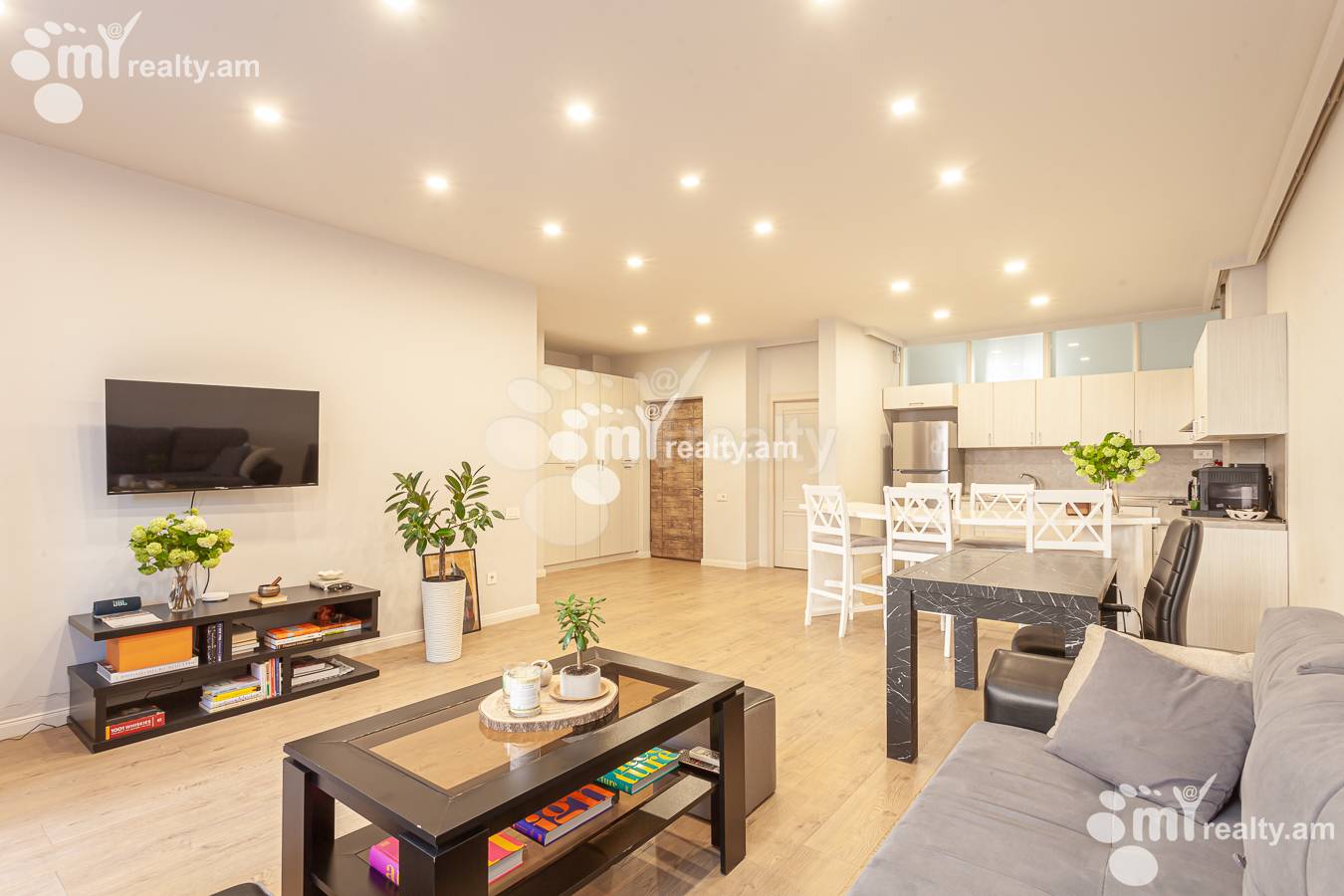 3 bedroom apartment for sale Aram St, Center Yerevan, 155987