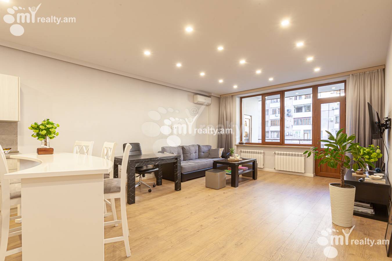 3 bedroom apartment for sale Aram St, Center Yerevan, 155987