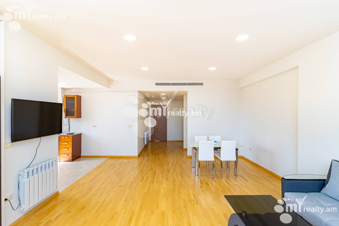 3 bedroom apartment for sale خیابان آنتارایین, مرکز شهر ایروان, 154889