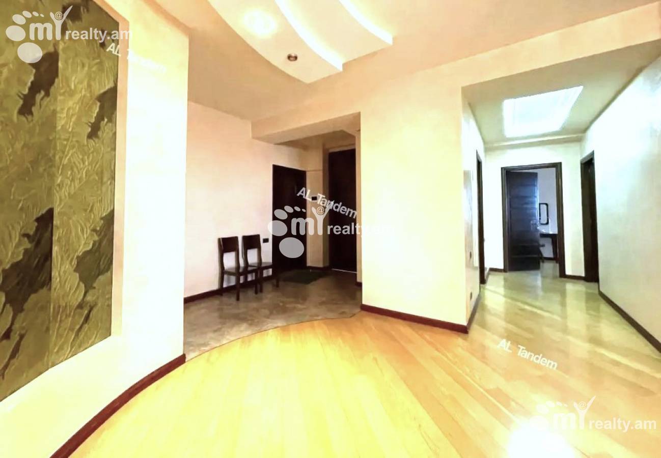 3 սենյականոց բնակարան վարձով Աբովյան փող, Կենտրոն Երևան, 142889