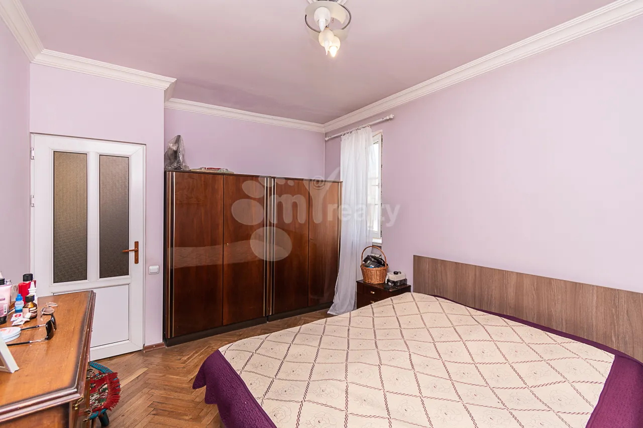 5 bedroom apartment for sale A. Avetisyan St, Arabkir Yerevan, 160759