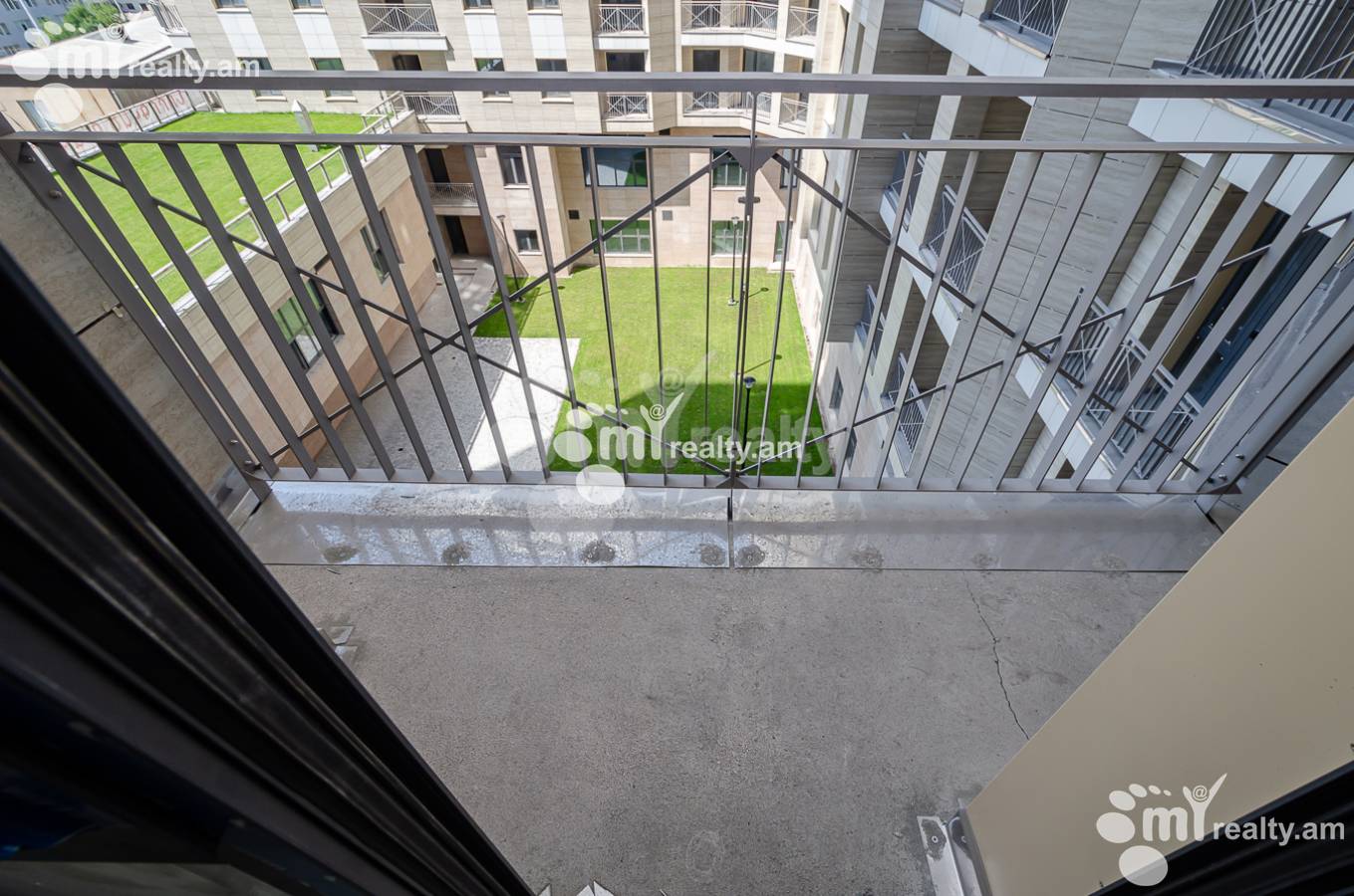 4 bedroom apartment for sale Davit Anhaxt St, Quanaquère-Zeytoun Yerevan, 154859