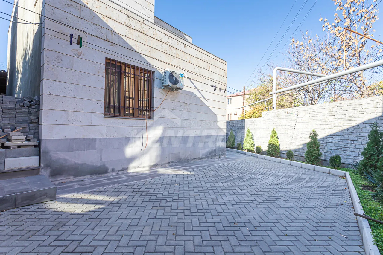 Առանձնատուն  Լուսինյանց փող., Կենտրոն Երևան, 157386