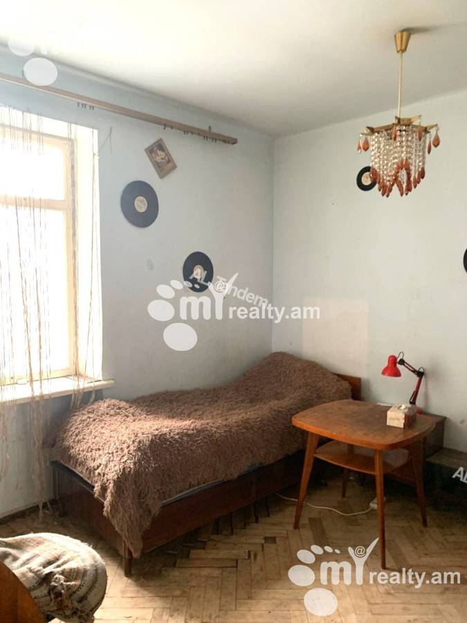 4 bedroom apartment for sale Aygedzor St, Arabkir Yerevan, 147779