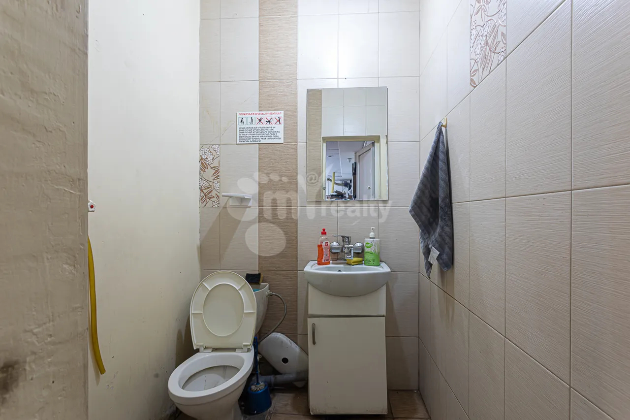 Commercial property for sale Arshakunyats Ave, Center Yerevan, 158542