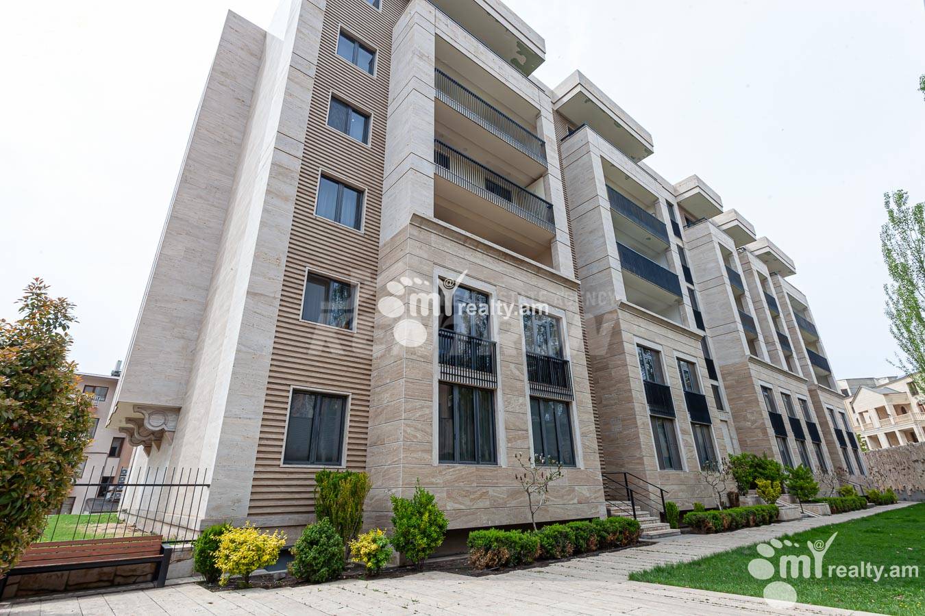3 սենյականոց բնակարան  Անտառային փող, Կենտրոն Երևան, 155237