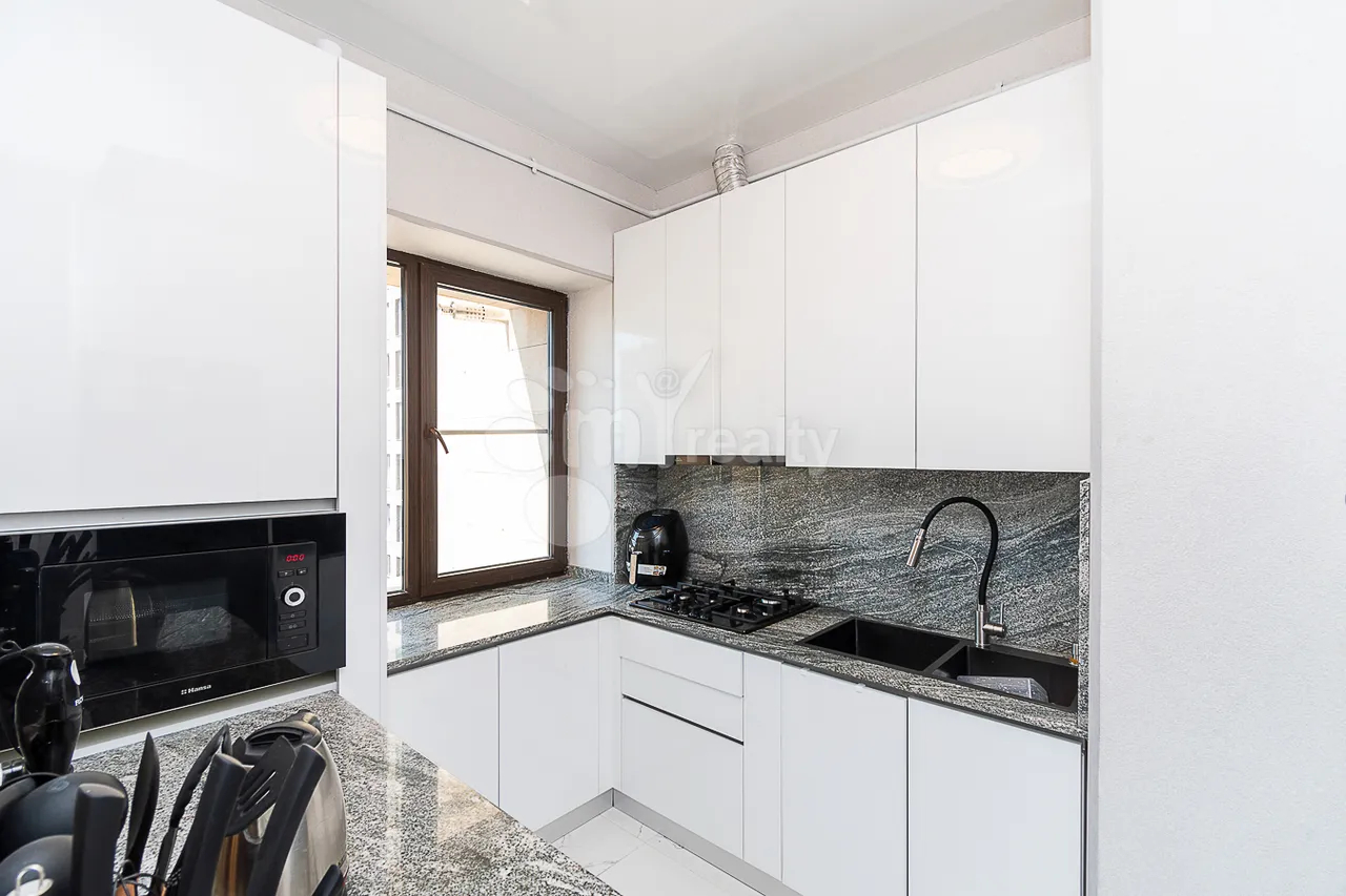 2 bedroom apartment for rent Buzand St, Center Yerevan, 159400