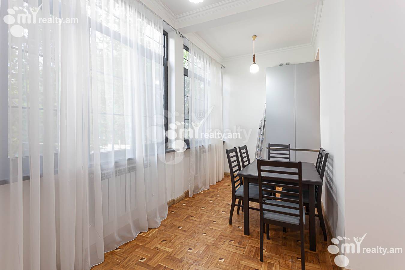 4 bedroom apartment for rent Mashtots Ave, Center Yerevan, 154255