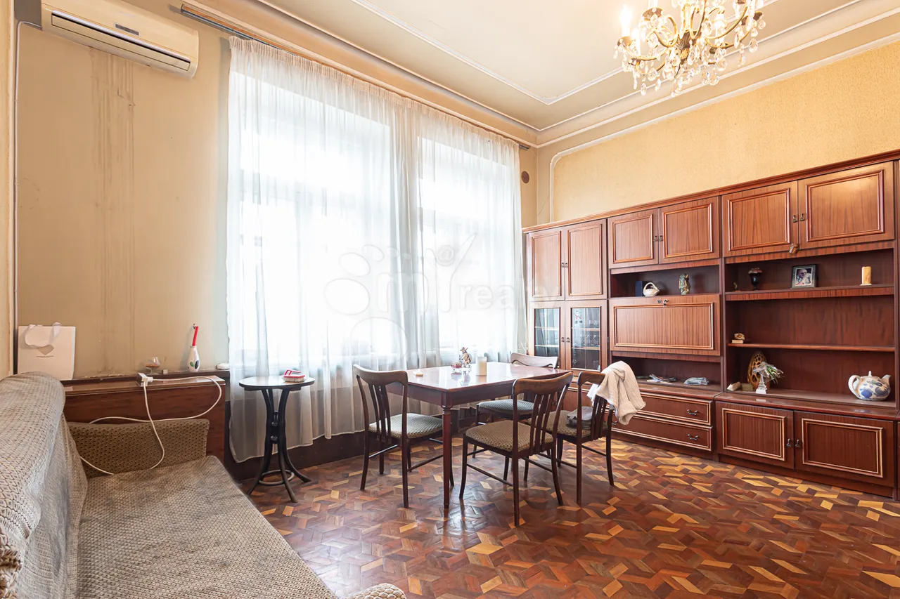 4 bedroom apartment for sale Isahakyan St, Center Yerevan, 158233