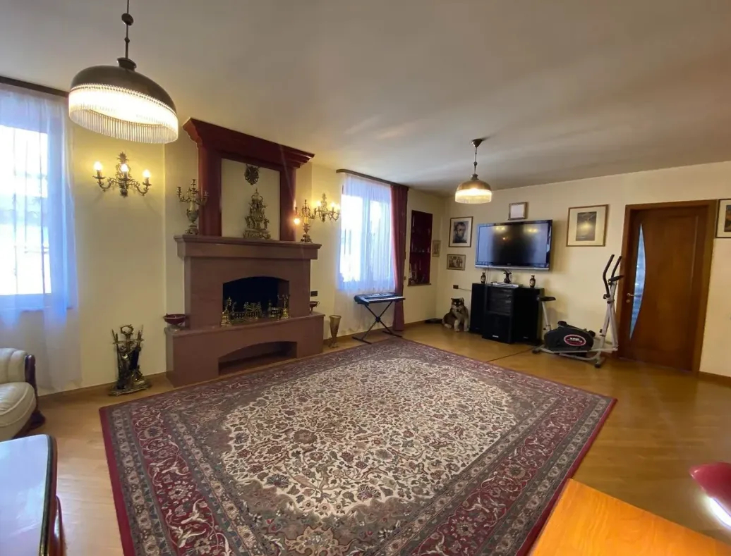 5 bedroom apartment for sale Mashtots Ave, Center Yerevan, 159817