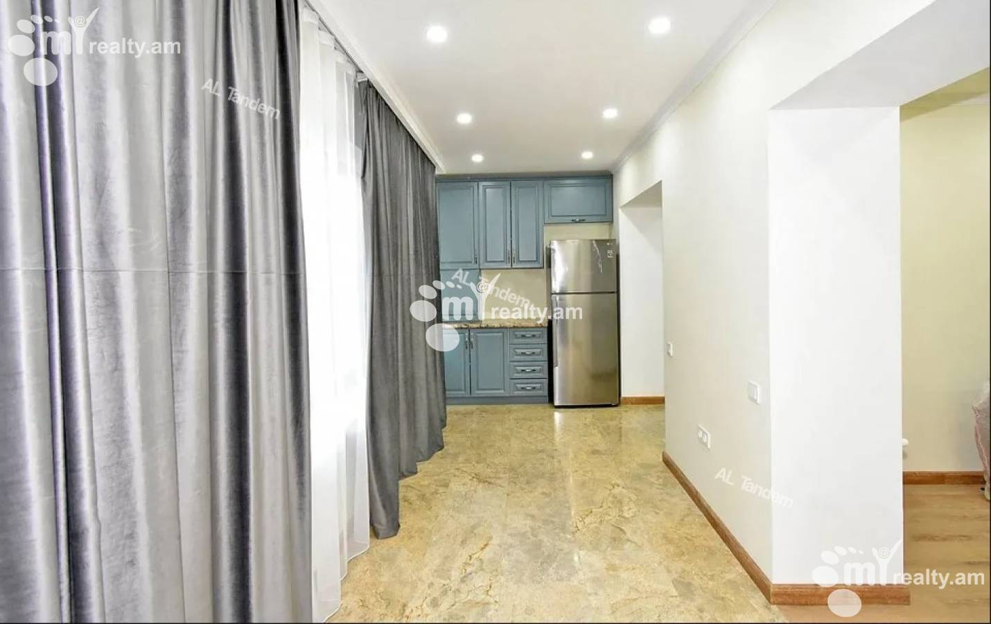 3 սենյականոց բնակարան  Տպագրիչների փող, Կենտրոն Երևան, 156570