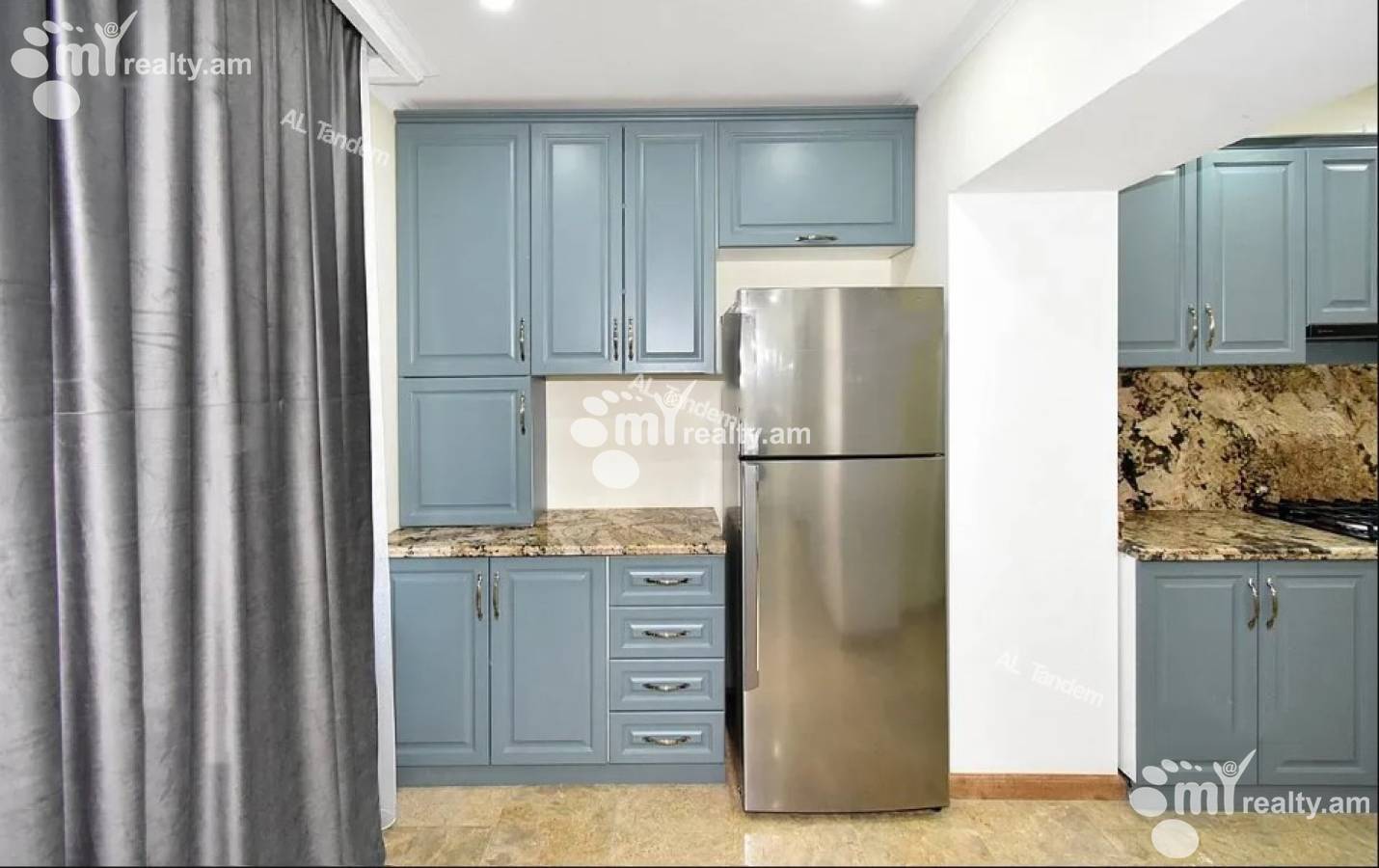 3 սենյականոց բնակարան  Տպագրիչների փող, Կենտրոն Երևան, 156570