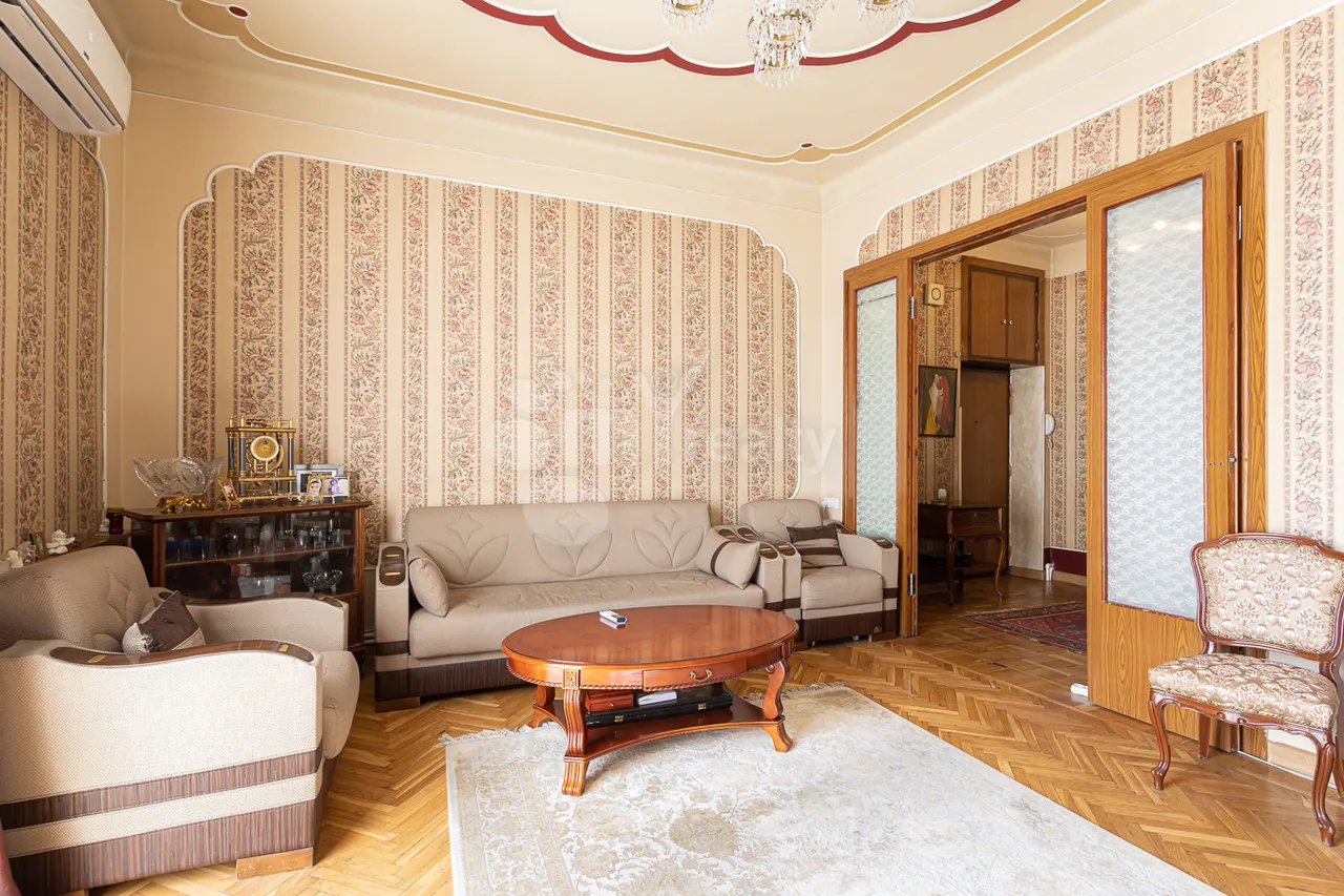 2 bedroom apartment for rent Amiryan St, Center Yerevan, 158872