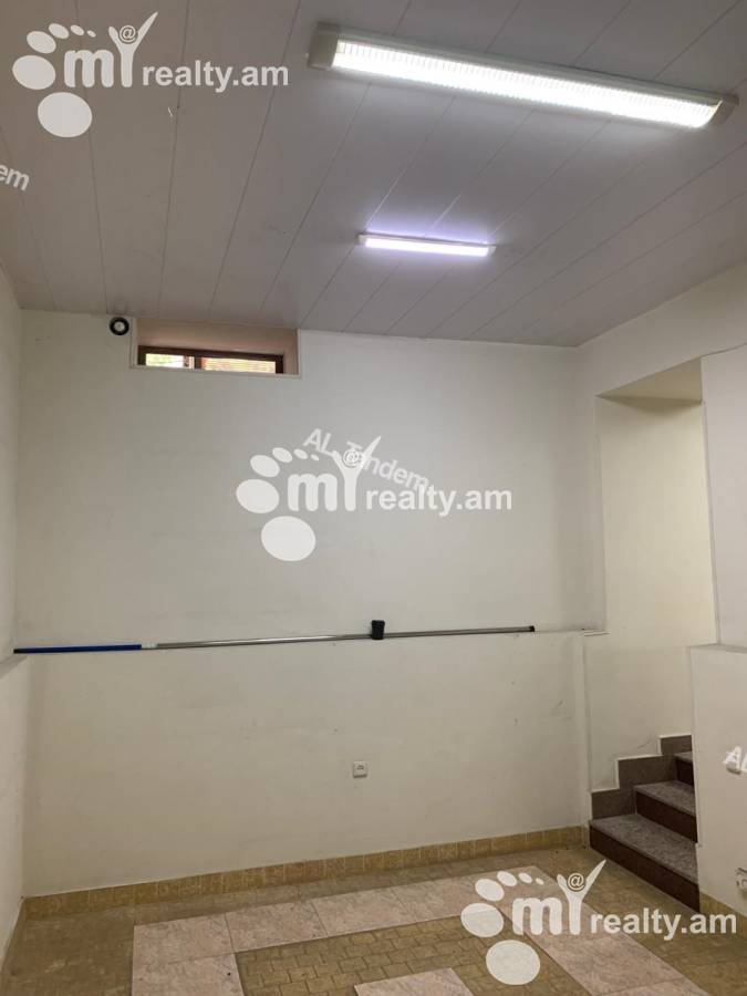 Commercial for rent خیابان کومیتاس, عربگیر ایروان, 156504