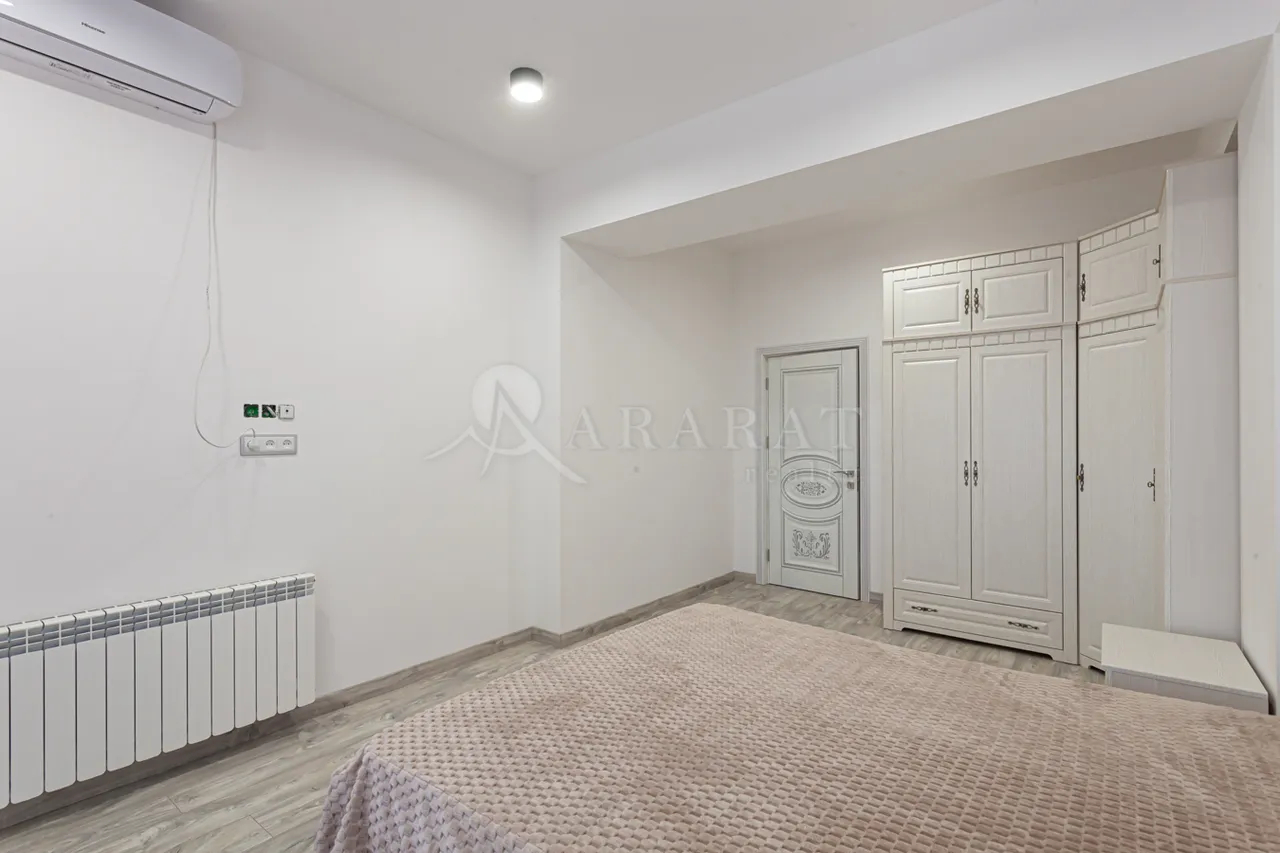 3 սենյականոց բնակարան վարձով Պարոնյան փող, Կենտրոն Երևան, 158968