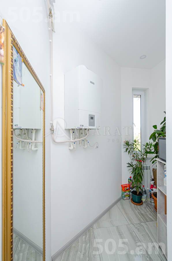 2 սենյականոց բնակարան  Մաշտոցի պող, Կենտրոն Երևան, 149583