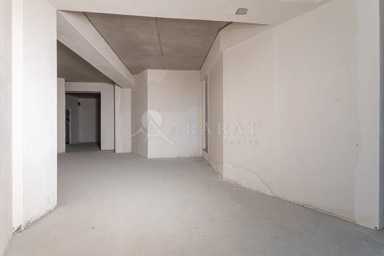 4 bedroom apartment for sale Antarayin St, Center Yerevan, 157678
