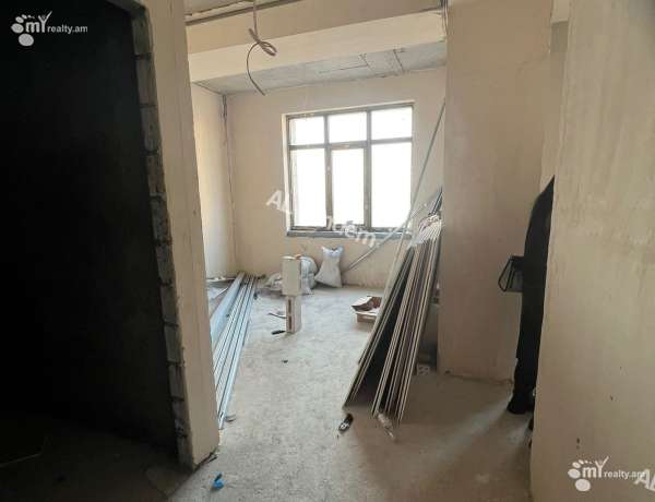 norakaruyc-bnakaran/3-senyakanoc/Arshakunyats+Ave/Center/Yerevan