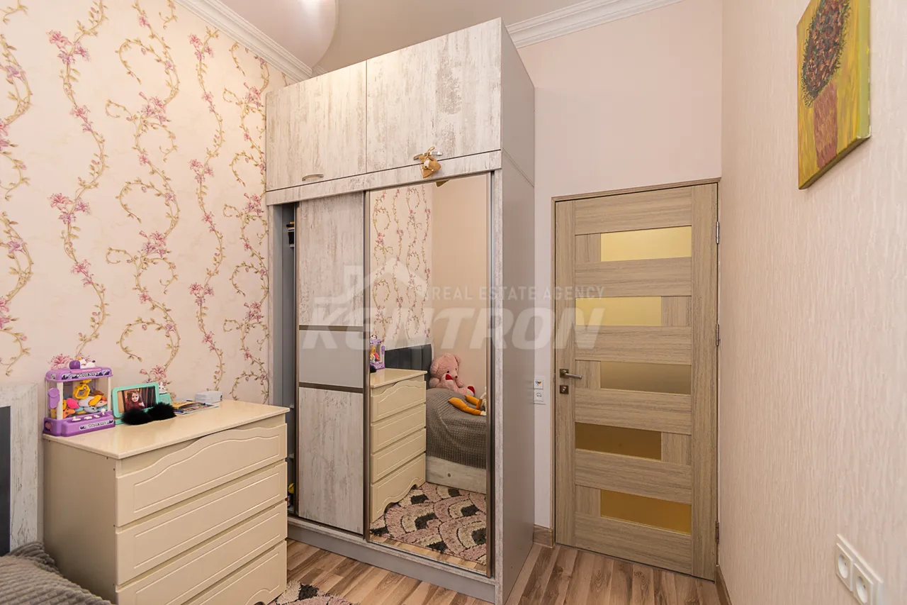 Купить 3 комнатную квартиру Молдовакан ул, Нор-Норк Ереван, 157743