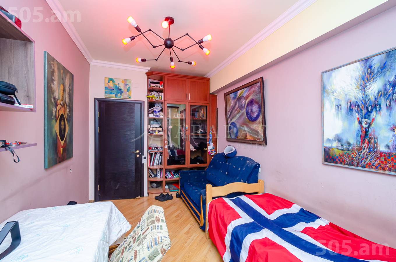 5 սենյականոց բնակարան  Օրբելի Եղբայրների փող, Արաբկիր Երևան, 154291