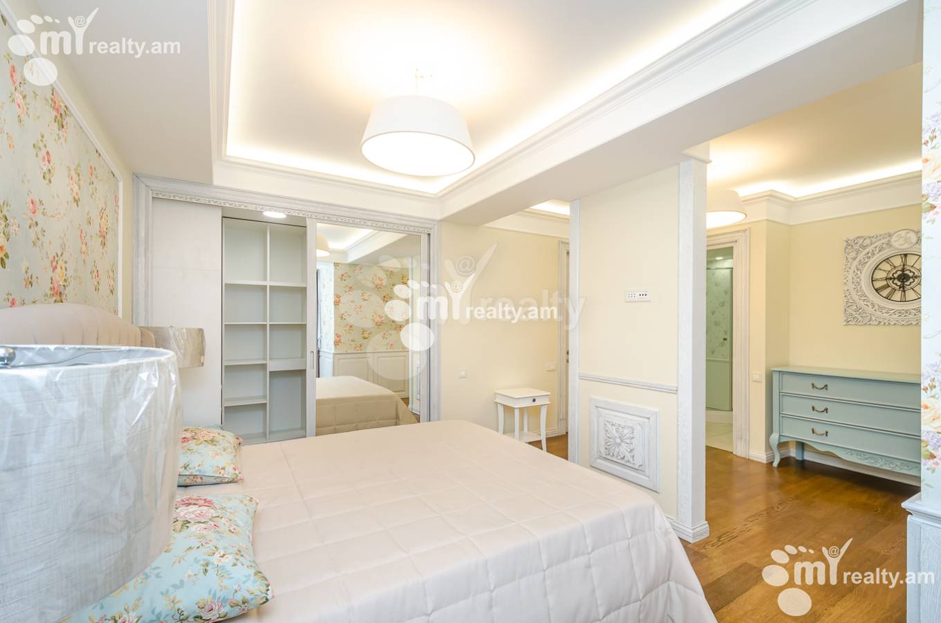 3 bedroom apartment for sale Israelyan St, Center Yerevan, 153638