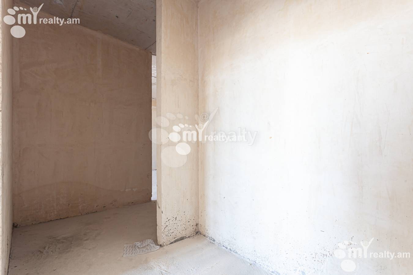3 bedroom apartment for sale خیابان گِریبودوف, عربگیر ایروان, 156680