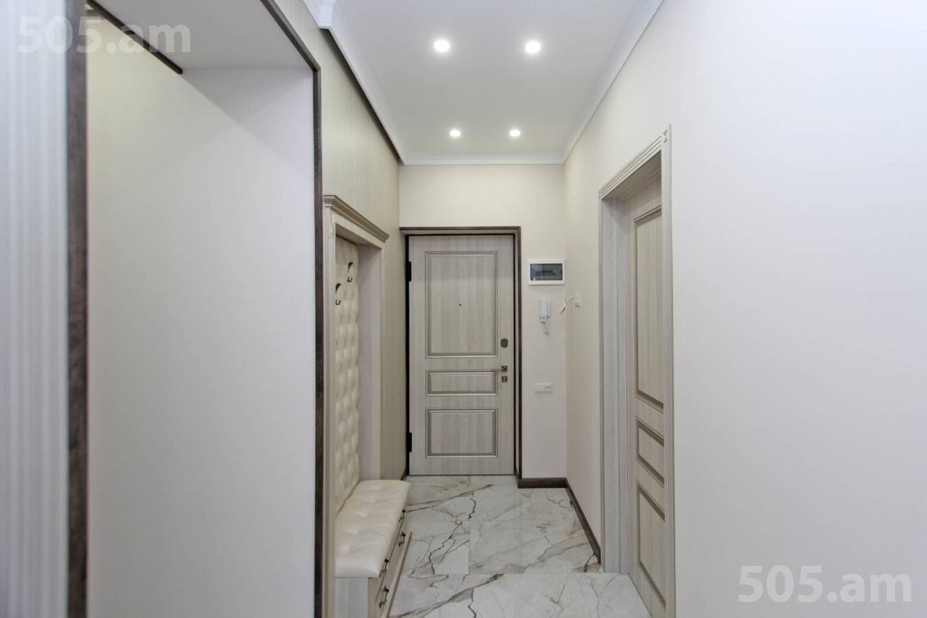 3 bedroom apartment for sale Saryan St, Center Yerevan, 149468