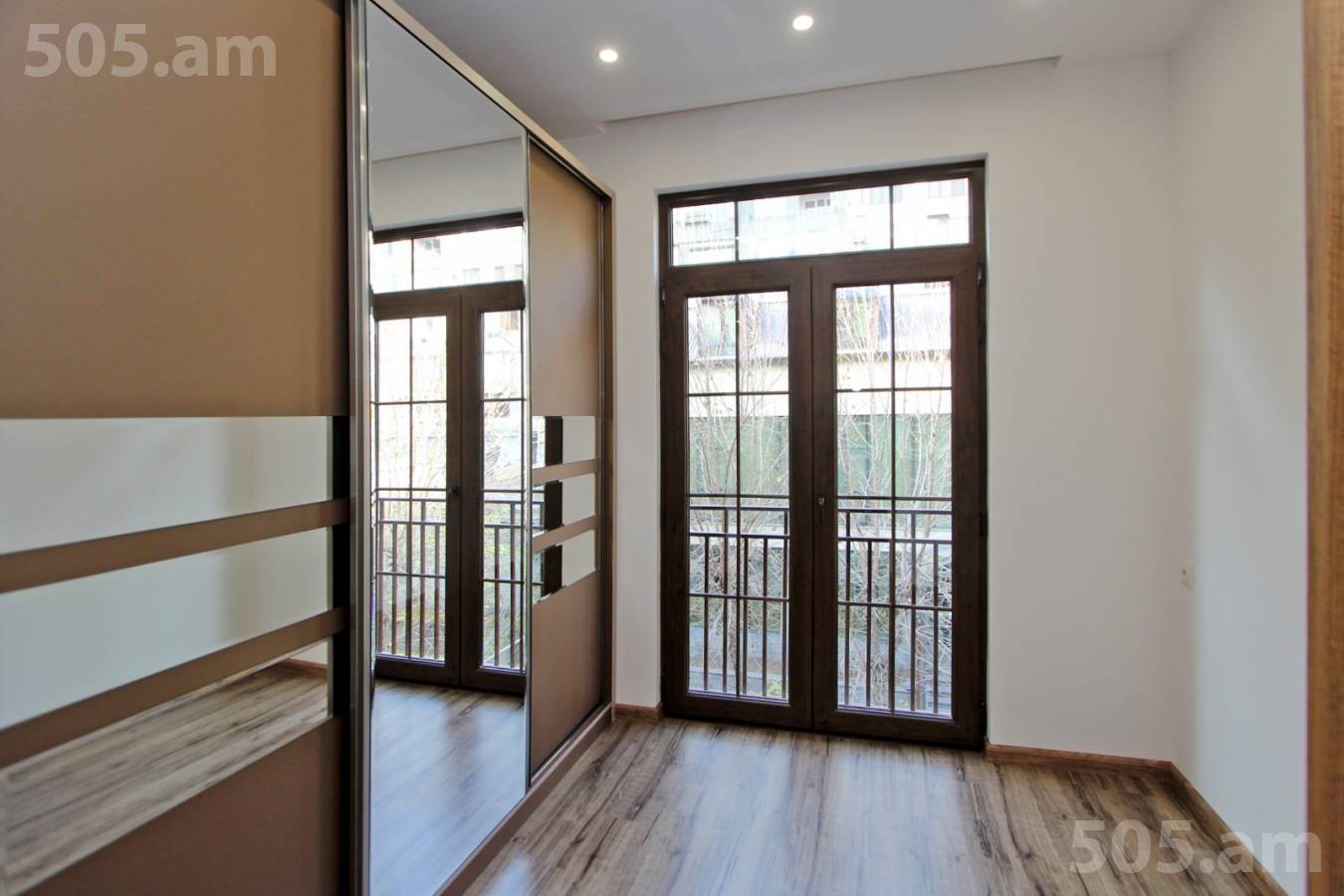 3 bedroom apartment for sale Saryan St, Center Yerevan, 149468