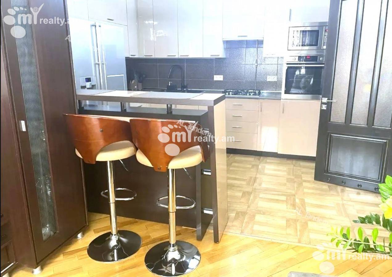 4 bedroom apartment for sale Tsarav Aghbyur St, Avan Yerevan, 143323