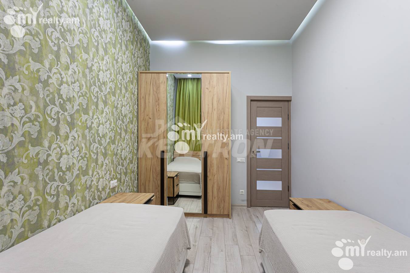 3 սենյականոց բնակարան  Մաշտոցի պող, Կենտրոն Երևան, 155939