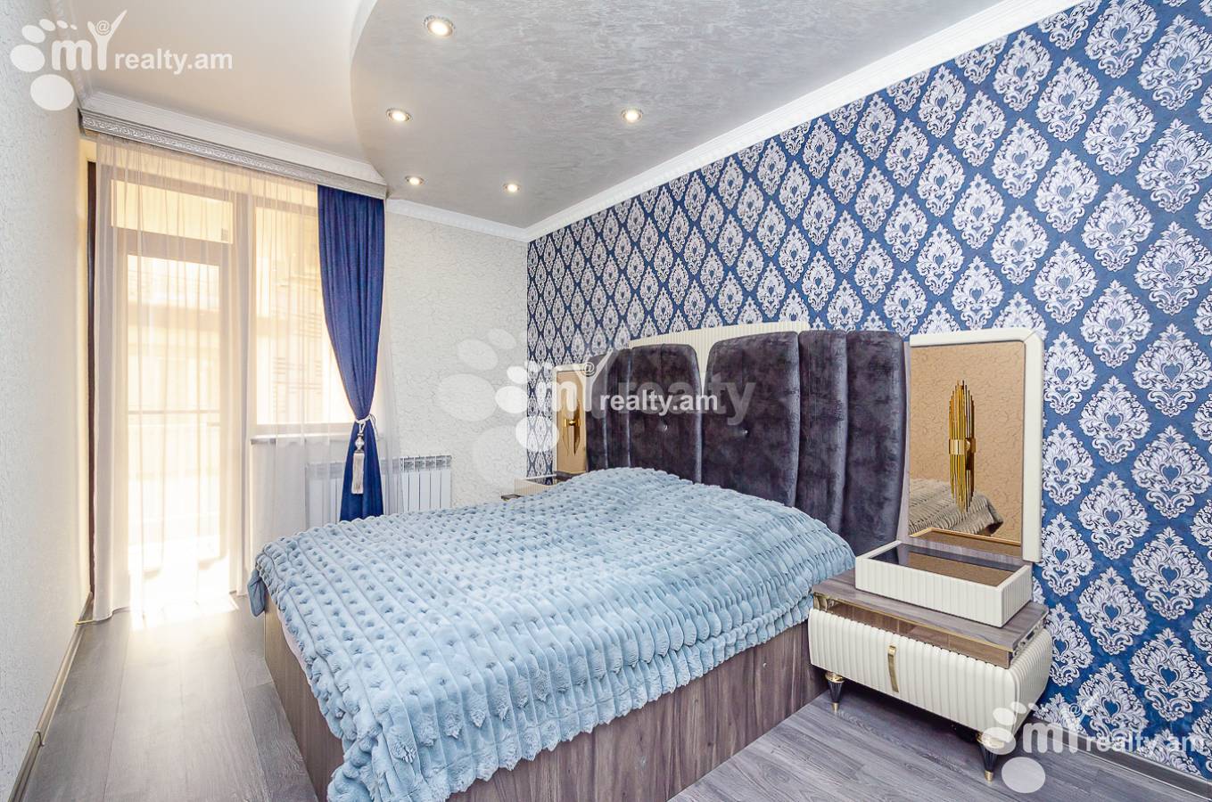 3 bedroom apartment for sale Antarayin St, Center Yerevan, 157083