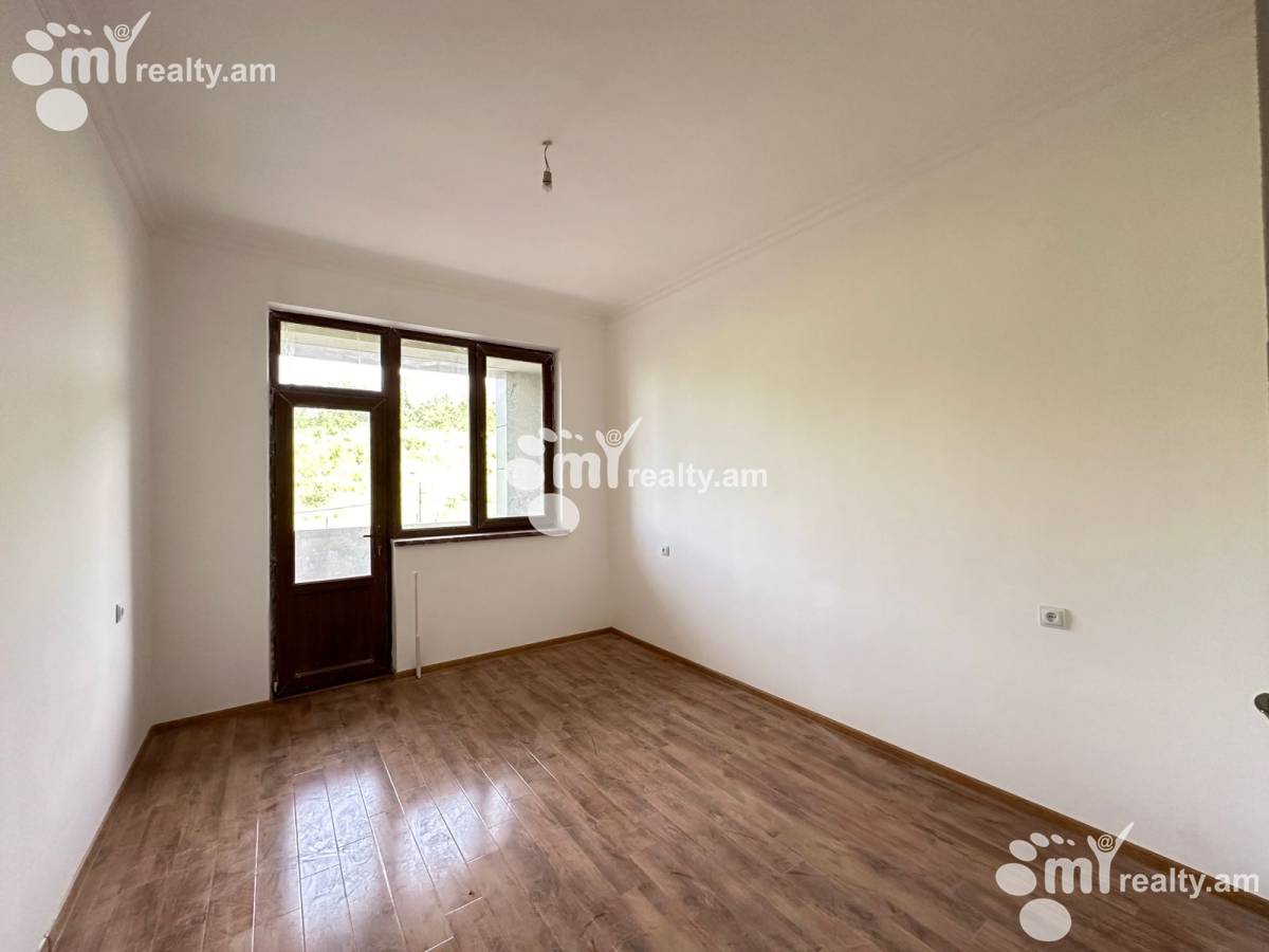 3 bedroom apartment for sale M․ Melqonyan str, مرکز شهر ایروان, 152478