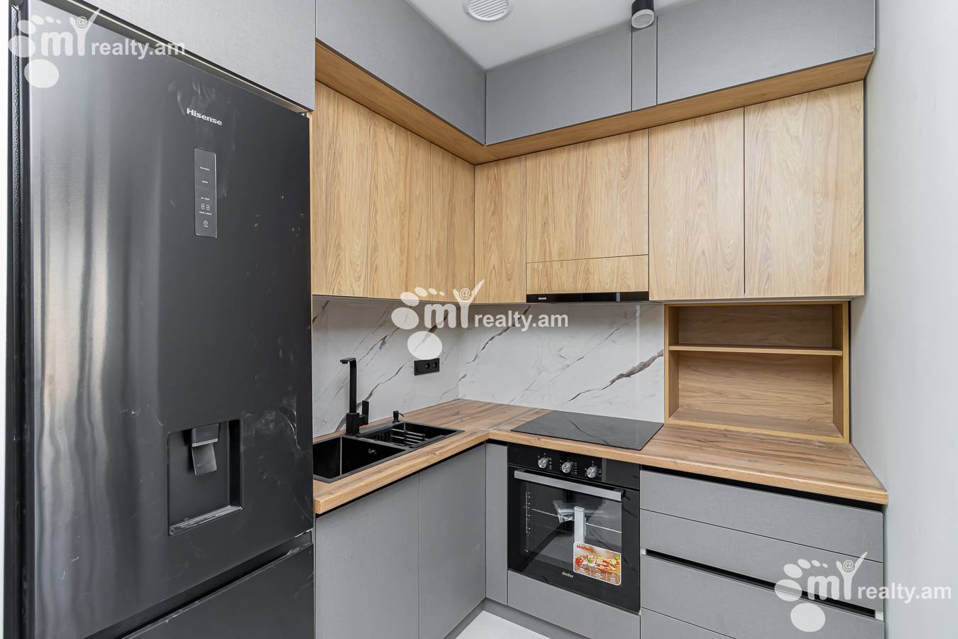 2 bedroom apartment for sale خیابان رُستُم, مرکز شهر ایروان, 143738