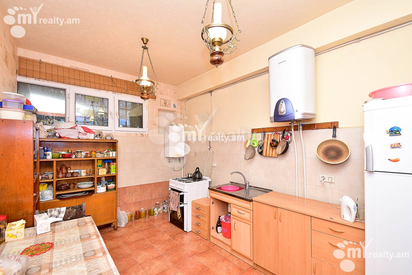 3 bedroom apartment for sale Antarayin St, Center Yerevan, 146938