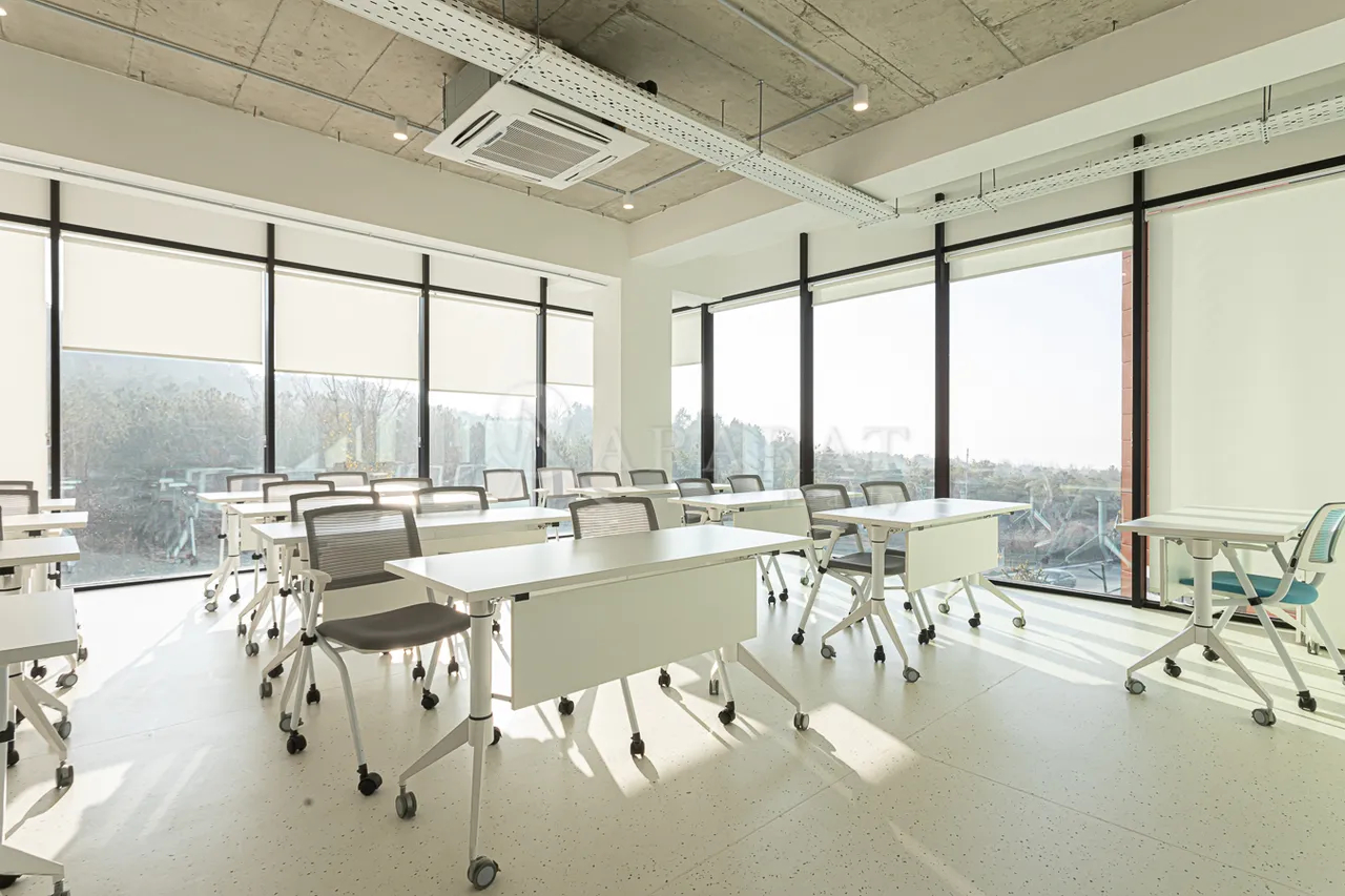 Снять коммерческoе помещение Джрвеж, Джрвеж Котайк, 158120