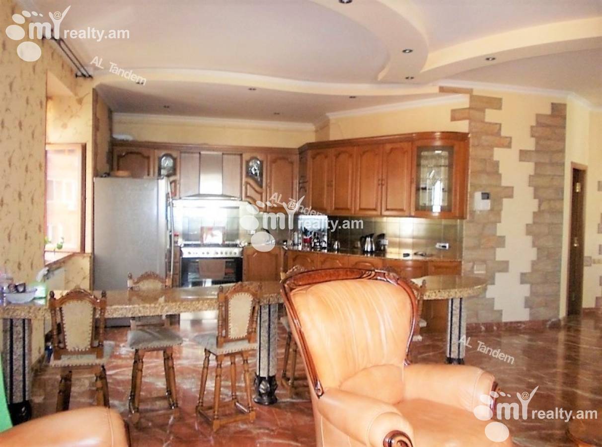 5 bedroom apartment for rent Deghatan St, Center Yerevan, 122413