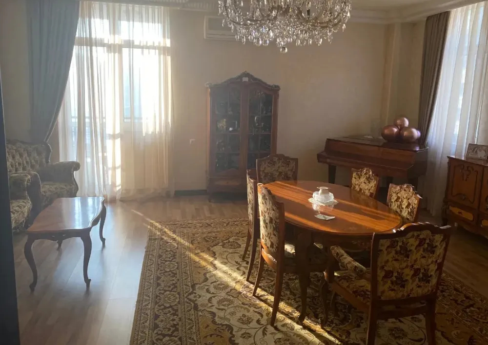 4-bedroom/apartment-for-sale-in-new-construction/Rostom+St/Center/Yerevan