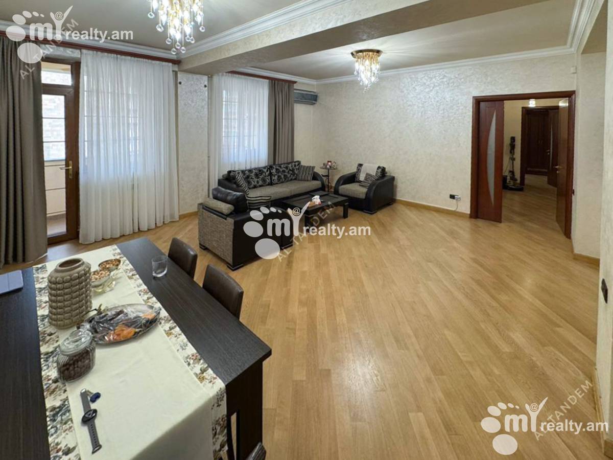 3 սենյականոց բնակարան  Սարյան փող, Կենտրոն Երևան, 127177