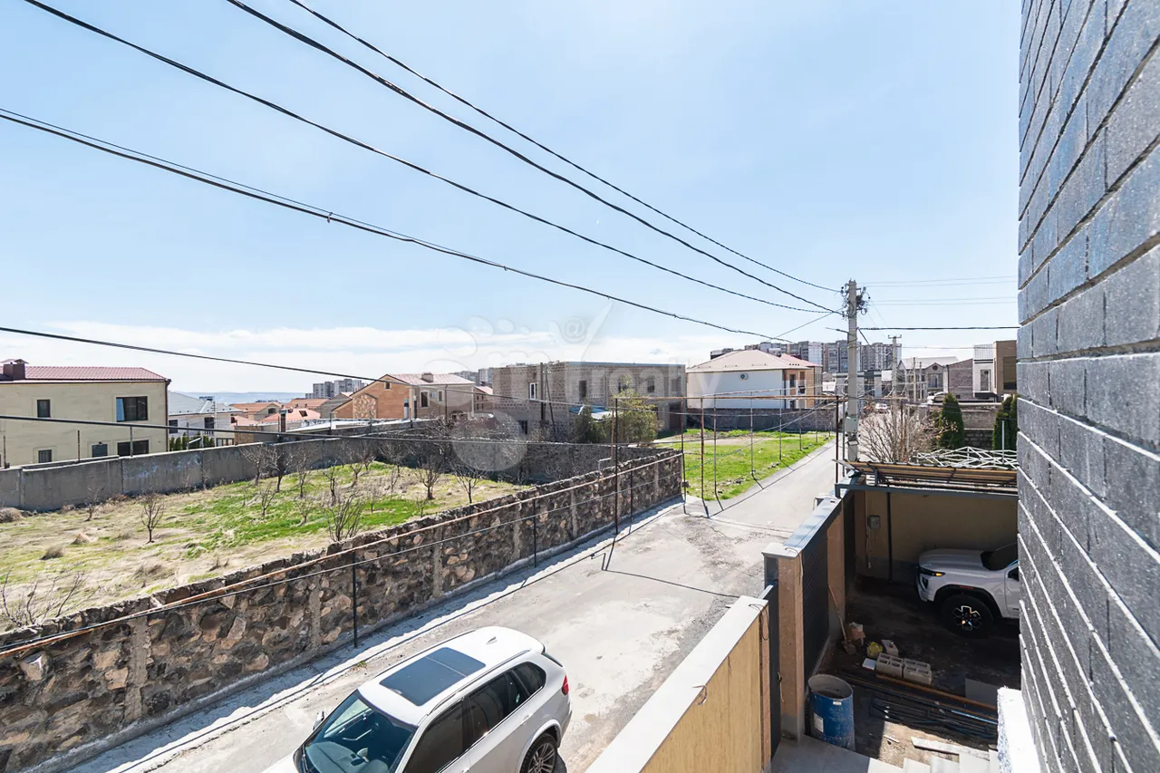 House for sale Gevorgyan st, Davtachène Yerevan, 160085